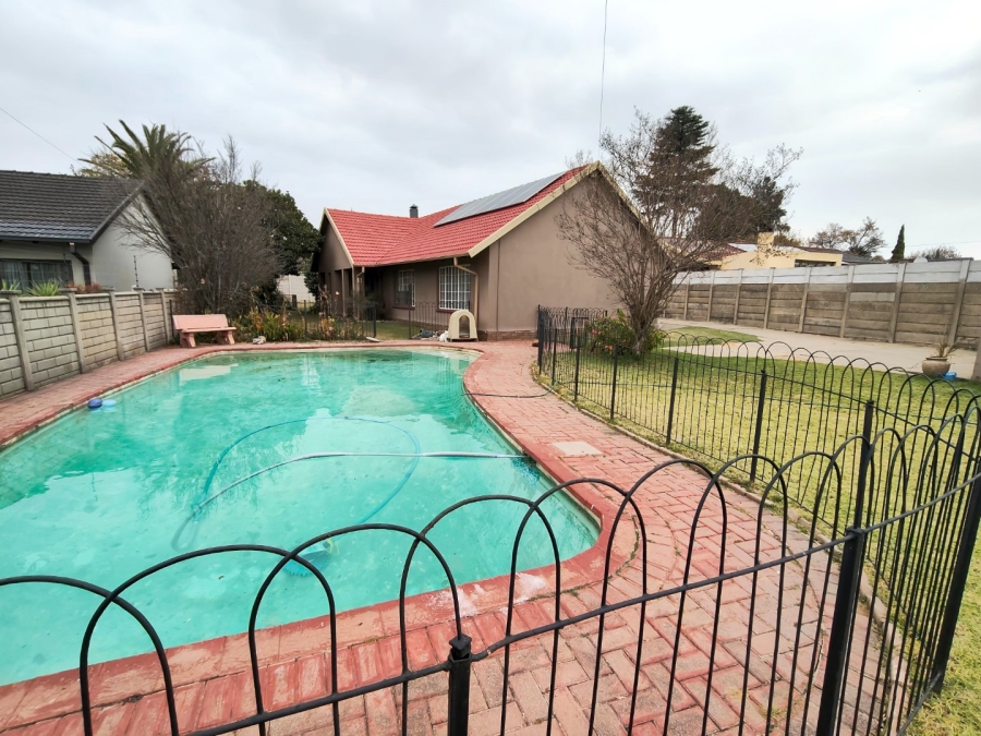 3 Bedroom Property for Sale in Vaalpark Free State